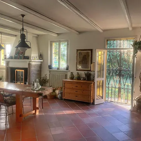 Alojamento de Acomodação e Pequeno-almoço A Casa Di Maica 4*