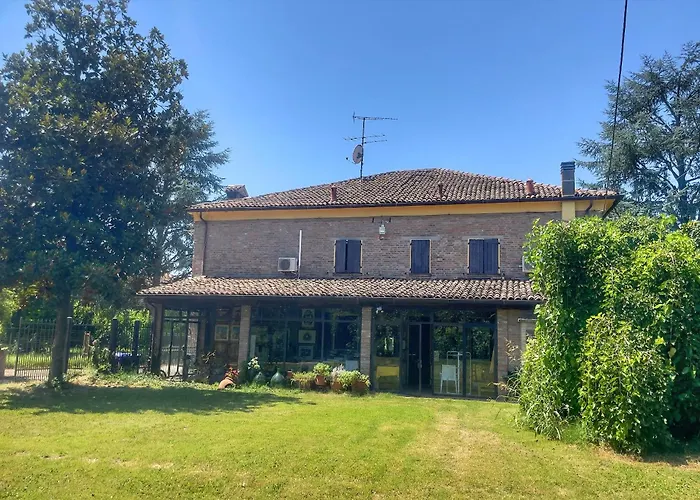 B&B A Casa Di Maica 페라라