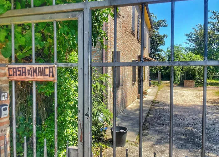 A Casa Di Maica 4* Феррара